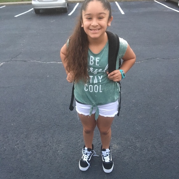 Meet your Posher, Wendy - Picture 3 of 8